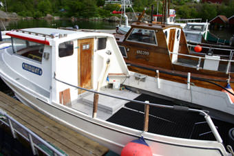 Bj&oslash;rnev&aring;g Ferie - Angelboot 25ft-80 PS Diesel