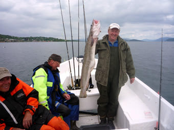 Kjelavik - gl&uuml;cklicher Angler