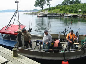 Solvag Fjordferie - Angelboot Moster&oslash;y 29,5ft, 20 PS Diesel-Kabinenboot