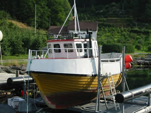 Solvag Fjordferie - Angelboot Nesvik 26,2ft, 30 PS Diesel-Kabinenboot
