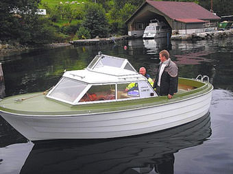 Angelboot Prinz 19ft, 10 PS mit Schlupfkabine