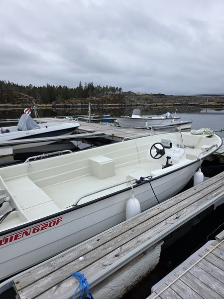 Gaupsundet Rorbuer Boote 