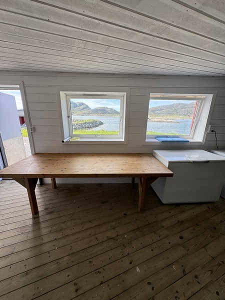 Linesoya Sea Cabins Service 