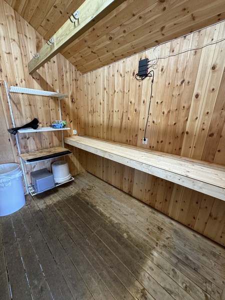 Linesoya Sea Cabins Service 