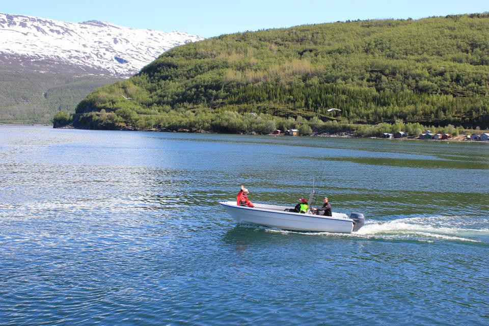 Manndalen Sjoebuer Boote 