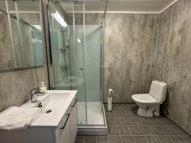 Oesksfjord Sjoefiske Haus Loppa 