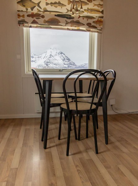 Oesksfjord Sjoefiske Haus Olsen 