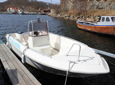 Bj&atilde;&cedil;rnev&atilde;&yen;G Ferie Hansvik Boot