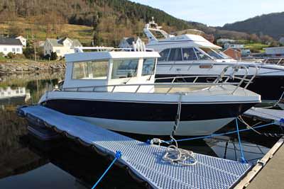 Kv&atilde;&brvbar;Rn&atilde;&cedil;  Kabinenboot